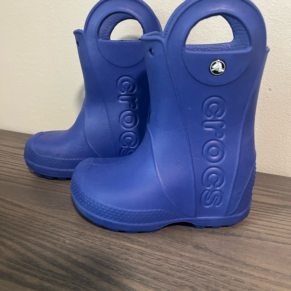 CROCS Blue Rain & Snow Boots with Pull-On Handles